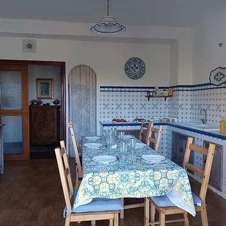 Via Dei Templi Bed & Breakfast 3*