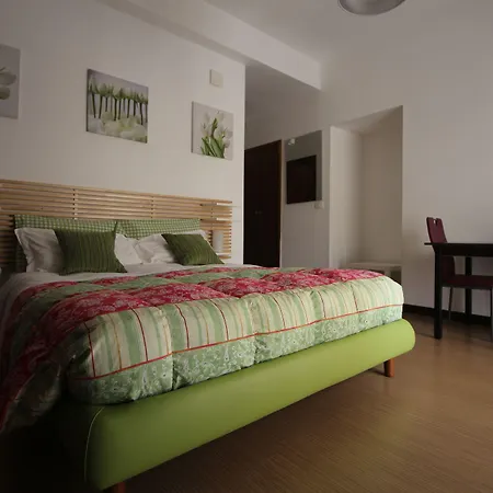 Via Dei Templi 4* アグリジェント